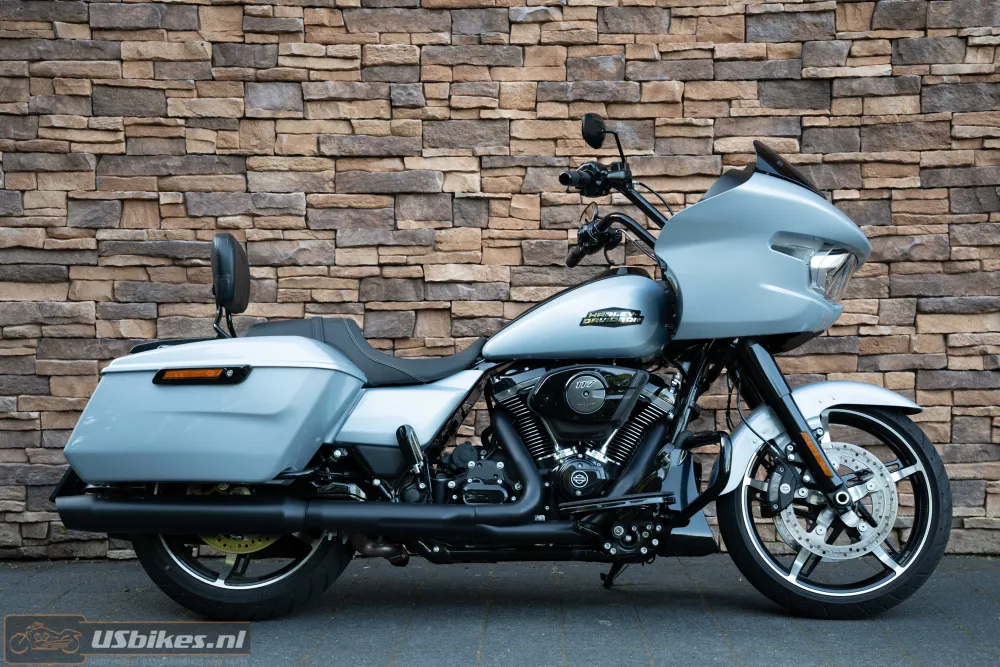 2025 Harley-Davidson FLTRX Road Glide 117 M8 BTW-motor!