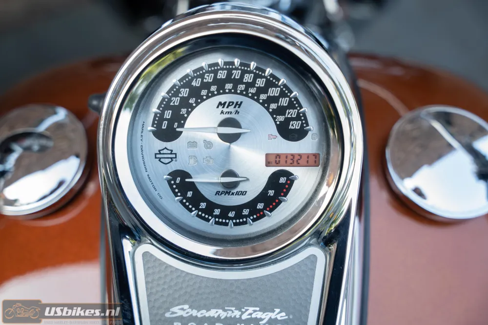 2008 Harley-Davidson FLHRSE4 CVO Road King 115th Annversary