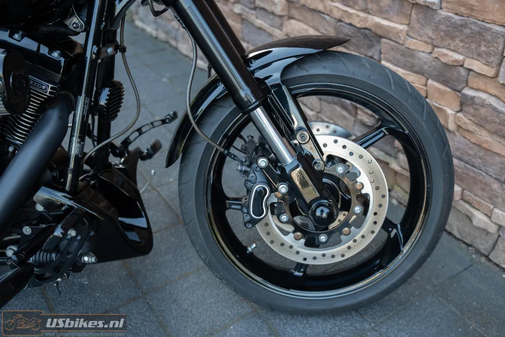 2016 Harley-Davidson FXSE Pro Street Breakout CVO 110 Screamin Eagle