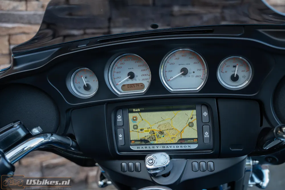 2014 Harley Davidson FLHX Street Glide 103