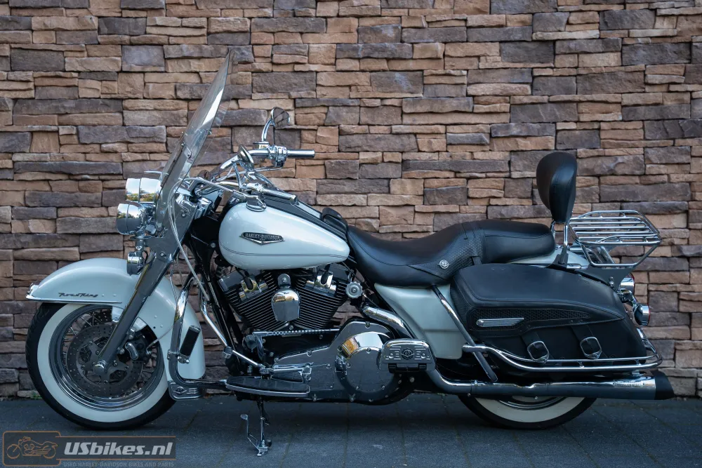 2002 Harley-Davidson FLHRCI Road King Classic Twin Cam