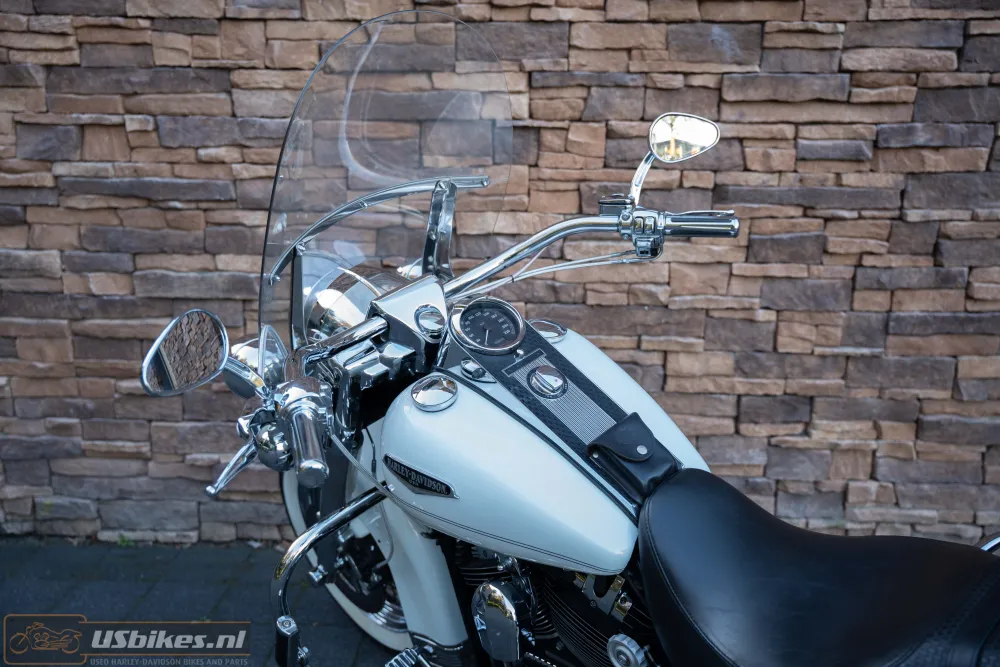 2002 Harley-Davidson FLHRCI Road King Classic Twin Cam