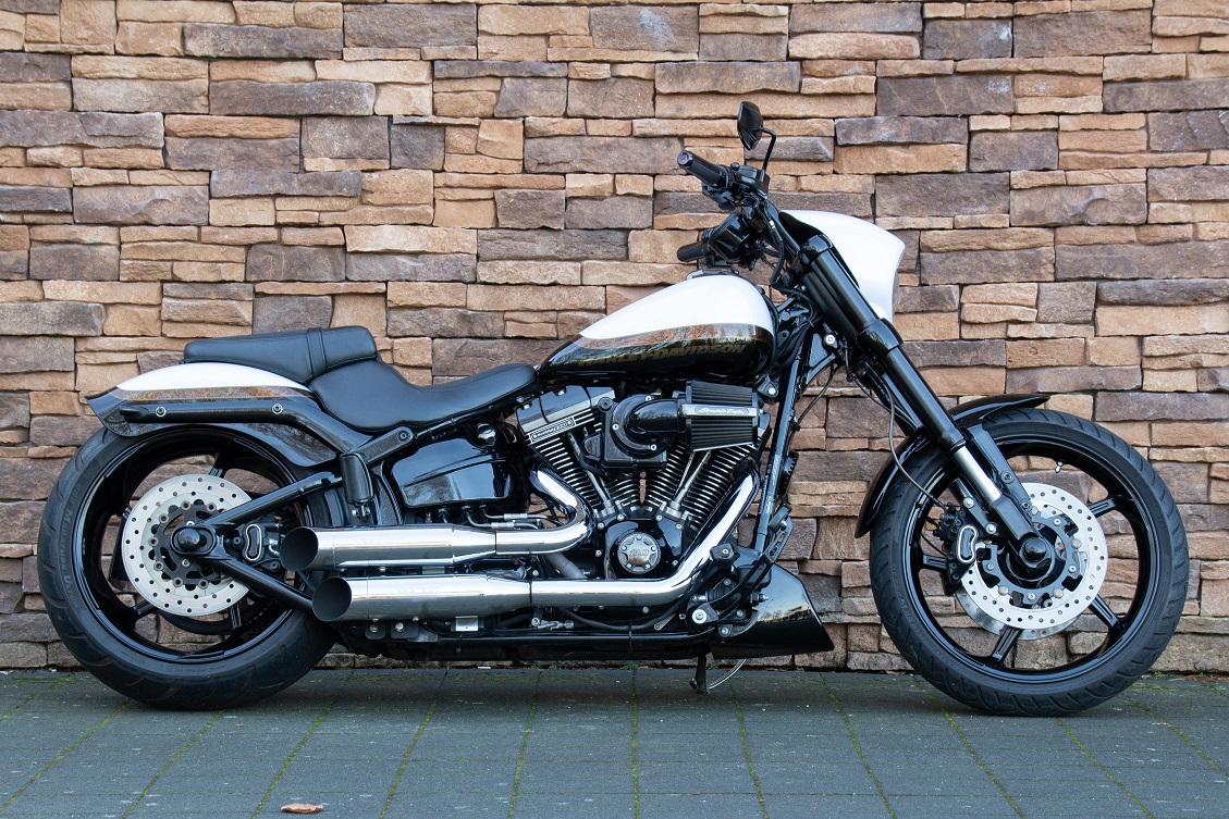 2016 Harley-Davidson FXSE Pro Street Breakout CVO 110 *VERKOCHT*