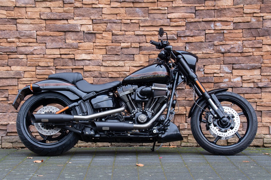 2017 Harley-Davidson FXSE Pro Street Breakout CVO 110 Screamin Eagle Jekill & Hyde *VERKOCHT*