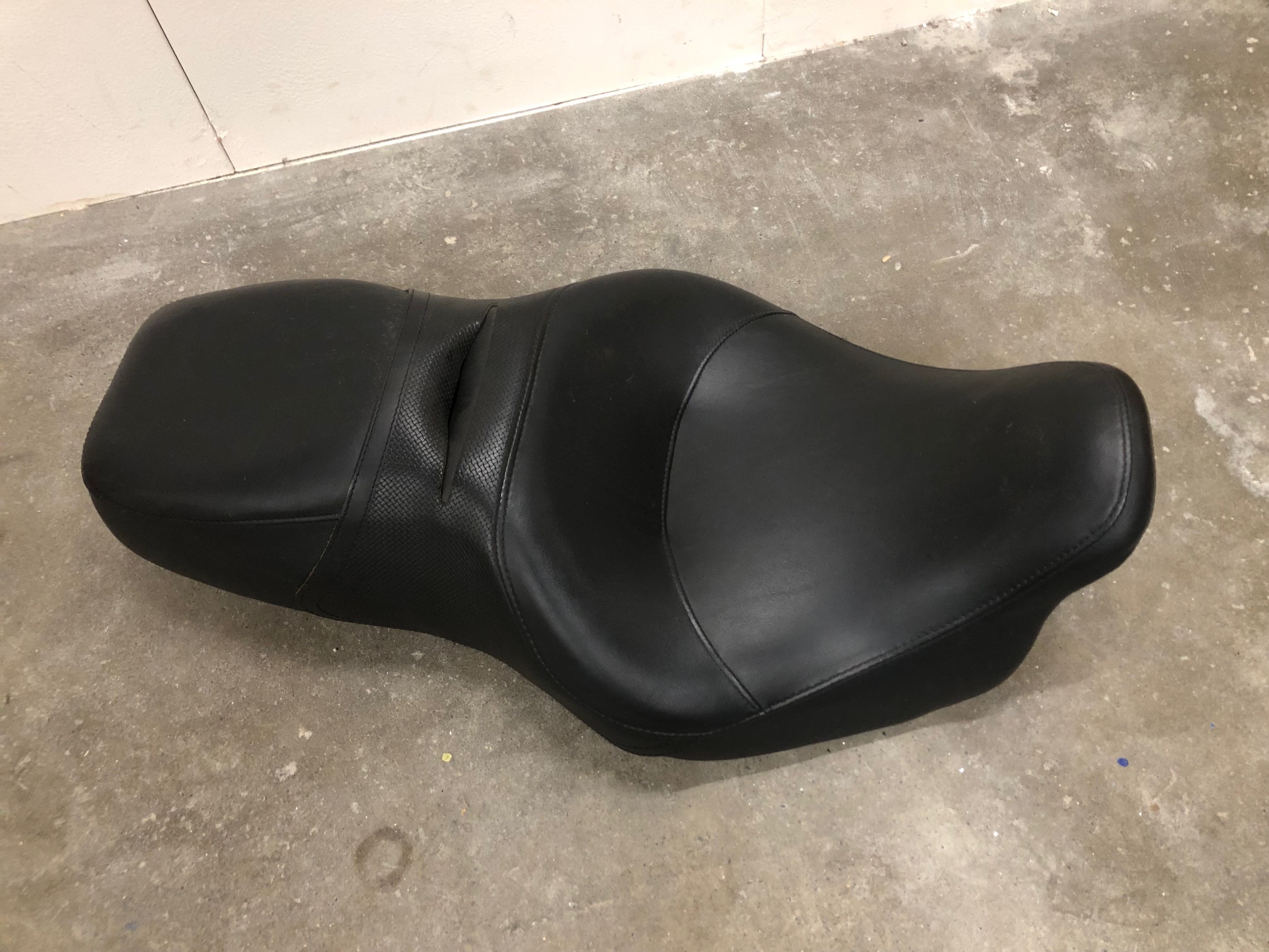 Zadel Harley-Davidson FLHRC Road King Classic (2009-2013) 52000060