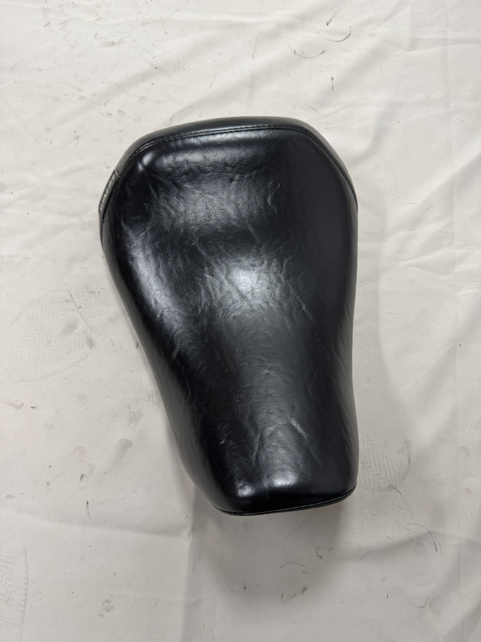 Zadel Le Pera Bare Bones Biker Gel Solo voor Harley-Davidson Sportster LGF-006