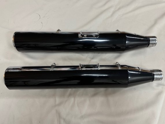 Uitlaatdempers Harley-Davidson Softail Breakout FXBR(S) M8 origineel (2018-up).