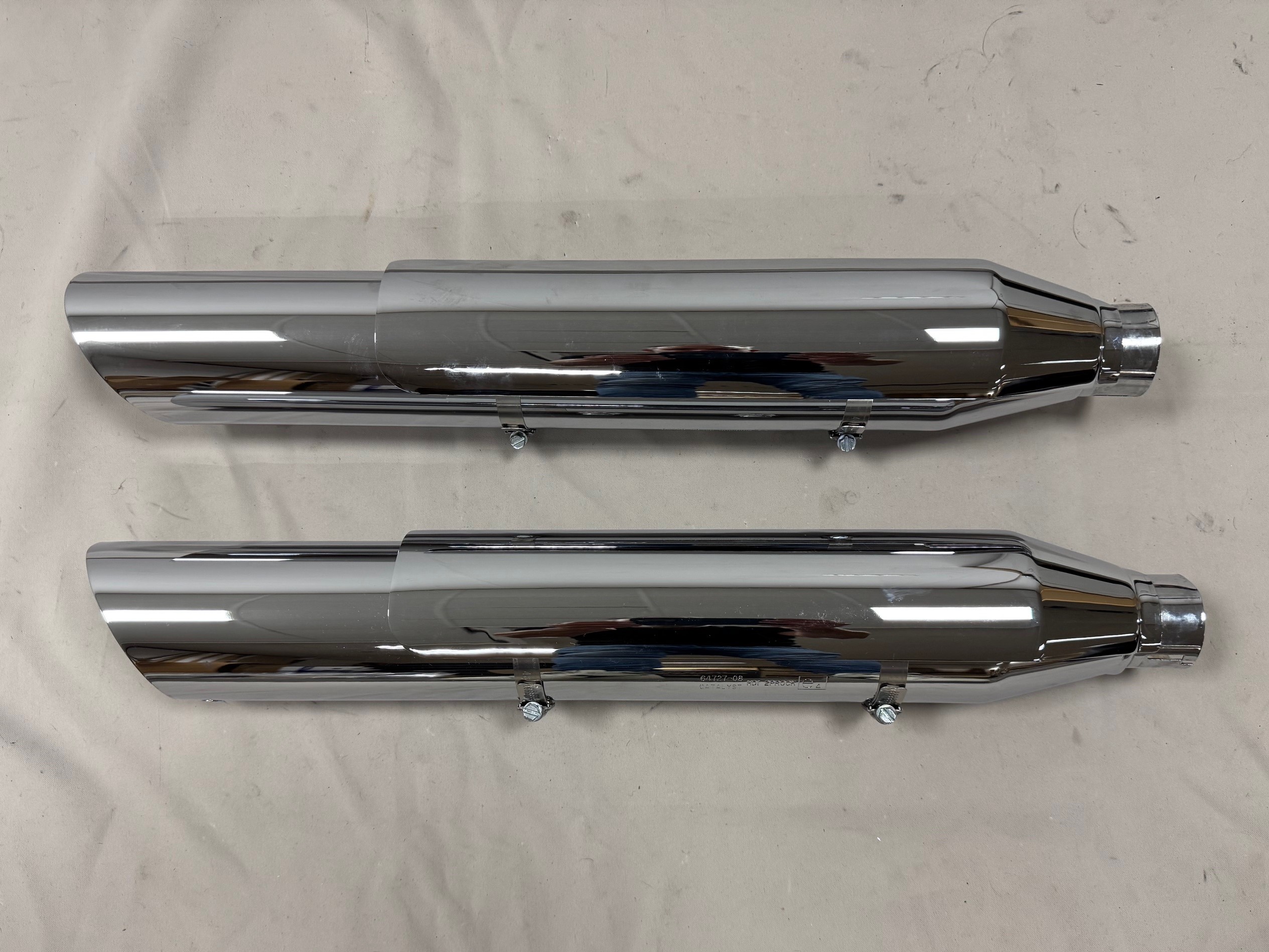 Uitlaatdempers Harley-Davidson Softail Slim Blackline Crossbones Chroom zgan (2008-2016)