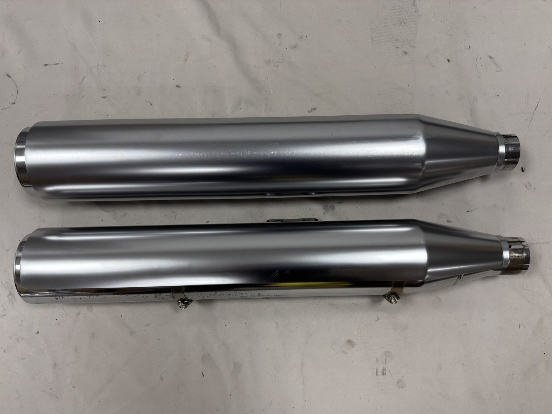 Uitlaatdempers Harley-Davidson M8 Softail Slim en Fat Boy satin izgst (2018-up)