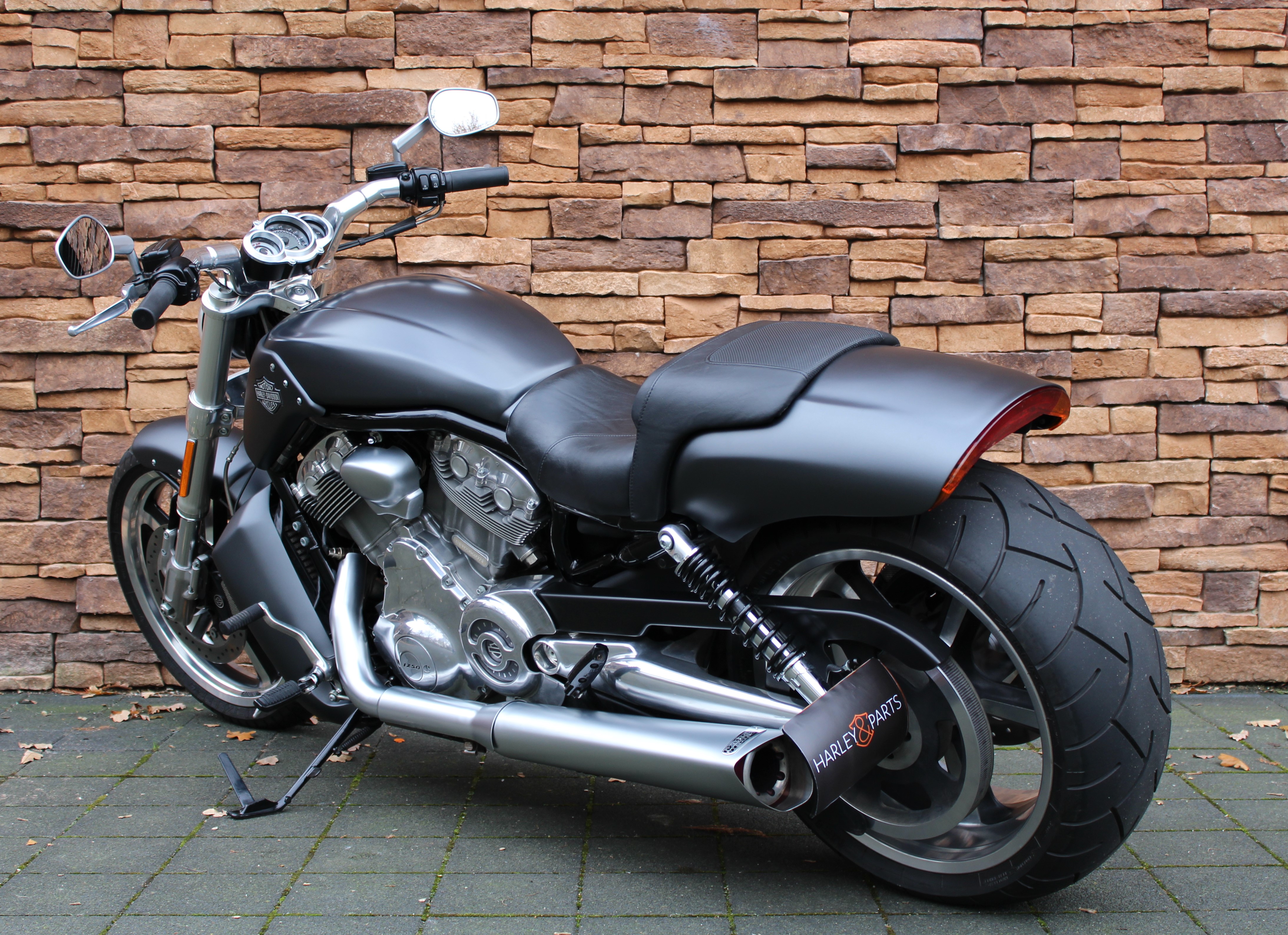 Харлей дэвидсон v rod. Harley Davidson v Rod muscle. Harley-Davidson v-Rod muscle VRSCF. Мотоциклы Harley-Davidson v-Rod.