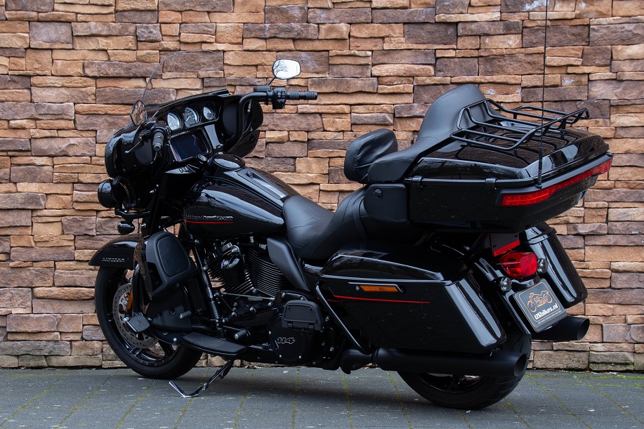 2020 Harley-Davidson FLHTK Ultra Limited M8 114 blacked out LA