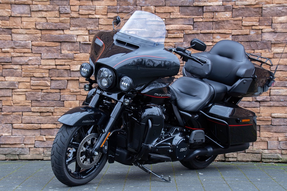 2020 Harley-Davidson FLHTK Ultra Limited M8 114 blacked out LV