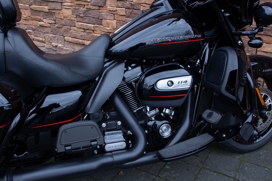 2020 Harley-Davidson FLHTK Ultra Limited M8 114 blacked out RE