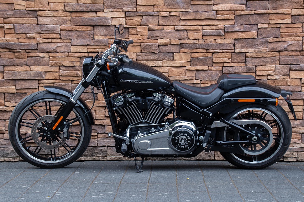 MY2018 Harley-Davidson FXBR Breakout Softail 107 L