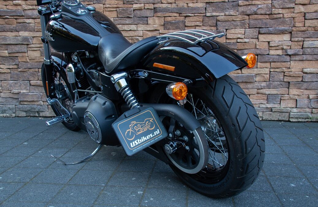 2015 Harley-Davidson FXDB Dyna Street Bob 103 Vance Hines vivid black LPH