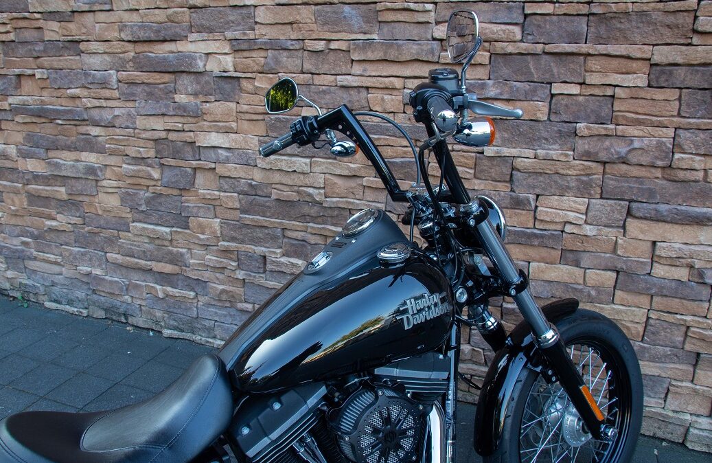 2015 Harley-Davidson FXDB Dyna Street Bob 103 Vance Hines vivid black RT