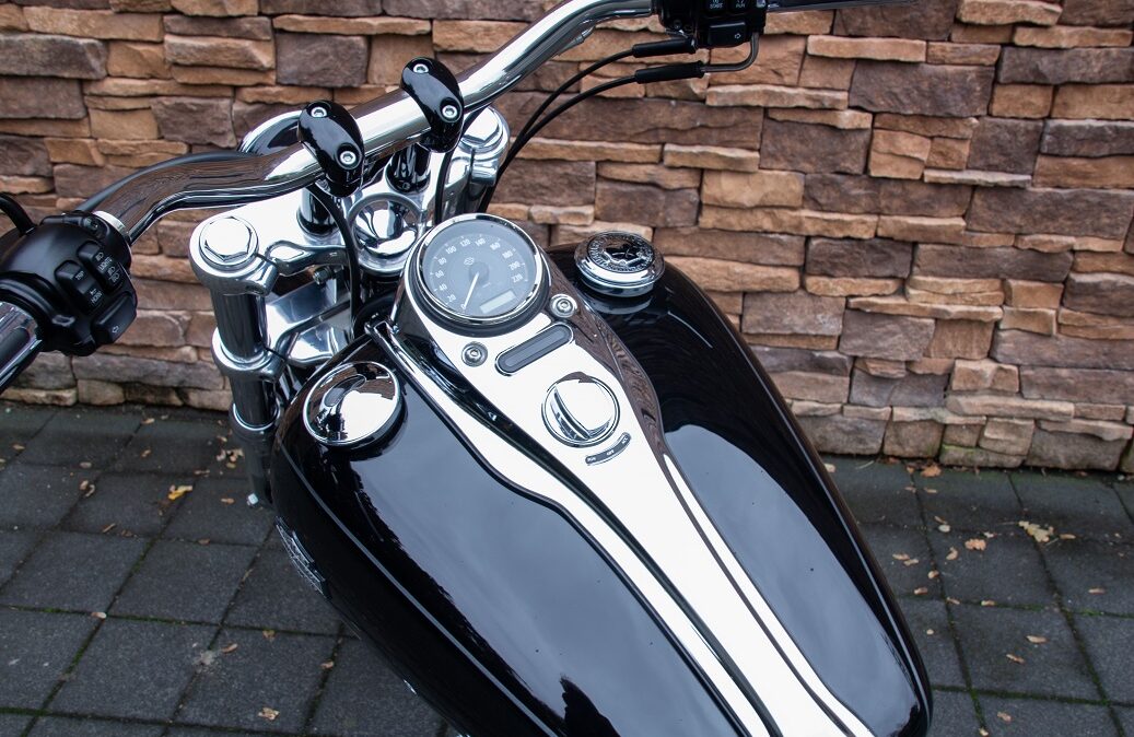 2013 Harley-Davidson FXDWG Dyna Wide Glide 96 Vance Hines LDZ